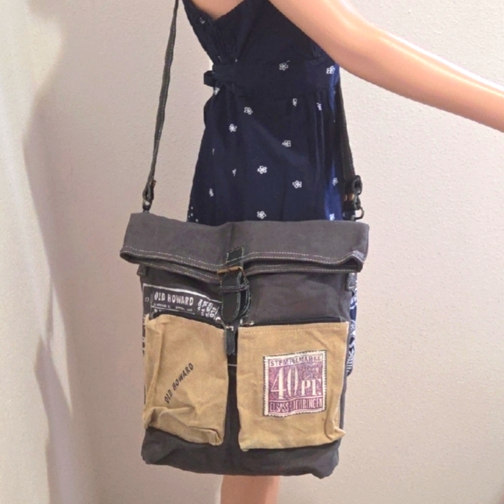 NWOT Myra Messenger Bag
